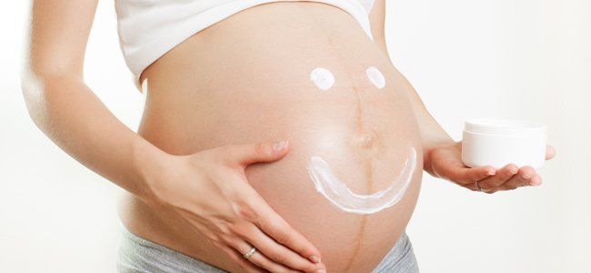 6 wskazówek, aby zmniejszyć rozstępy podczas ciąży
