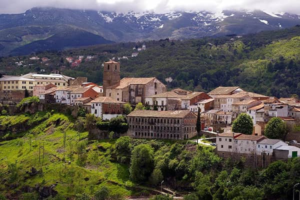 Łańcuch górski, Sierras de Béjar y Candelario- Górskie miasteczko Bejar