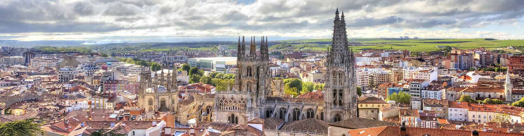 Przewodnik turystyczny po Burgos- Burgos, gotycka katedra ukończona w XVI wieku